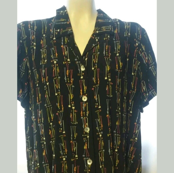 David Dart Collection Tops - David Dart Collection V Neck Button Down Top